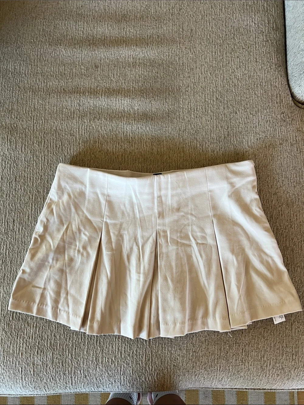 Forever 21 Beige Elastic Waist Skirt